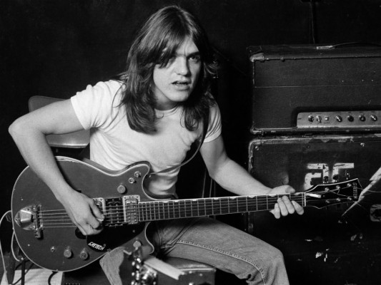 Malcolm Young 1970 - 1024x768 Wallpaper - teahub.io