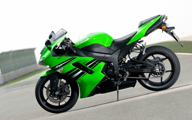 Kawasaki Sports Bike Wallpaper