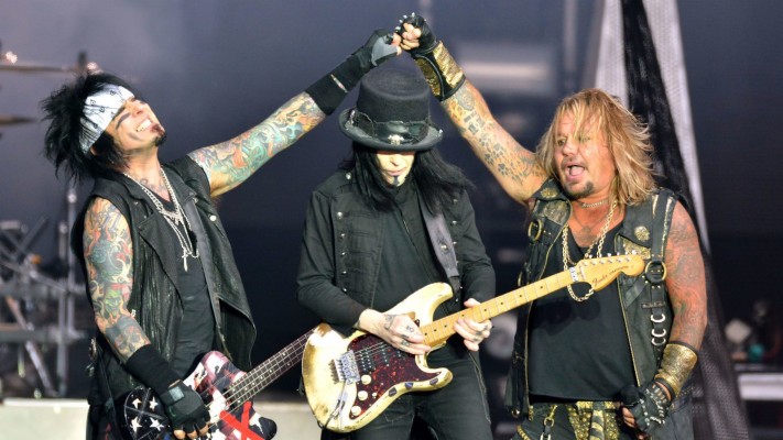 Poison Motley Crue And Def Leppard Tour - 2048x1152 Wallpaper - teahub.io