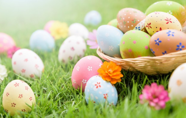 Photo Wallpaper Eggs, Easter, Pink Background, Wood, - Pastel Colors ...