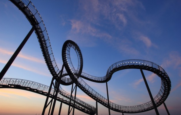 Roller Coaster Twists And Turns - 1600x1200 Wallpaper - teahub.io