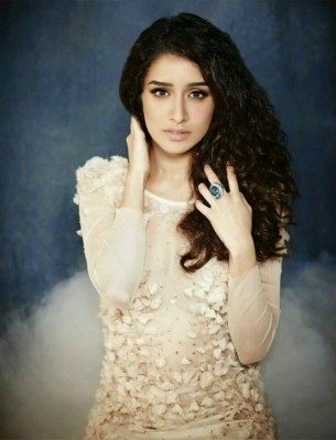 Image - Shradha Kapoor - 732x960 Wallpaper - teahub.io
