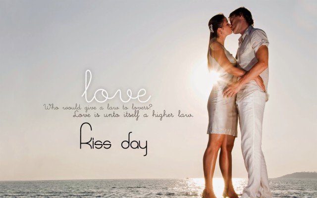 happy-kiss-day-messages-sms-wallpapers-for-boyfriend-kiss-day