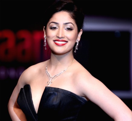 Bollywood Actress Wallpapers - New Bollywood Actress Black - 1024x768