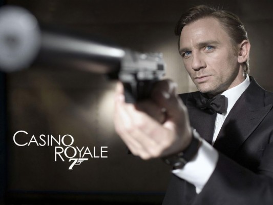 Casino Royale Wallpaper - Silenced Pistols In Movies - 1024x768 ...