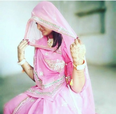 Rajasthani Women In Ghunghat - 720x707 Wallpaper - teahub.io