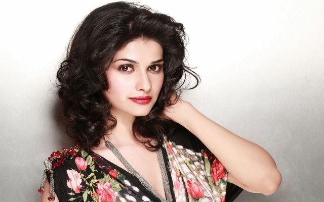 Prachi Desai Image Hd - 1024x768 Wallpaper - teahub.io