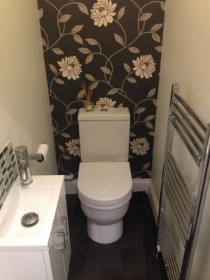 Bathroom Wallpaper Feature Wall - 622x829 Wallpaper - teahub.io