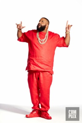 Dj Khaled Standing 1100x1650 Wallpaper Teahub Io