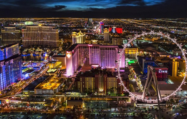 Las Vegas Day And Night 2560x1600 Wallpaper Teahub Io