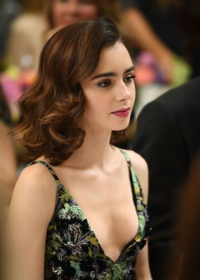 Lily Collins - Lily Collins Sexy - 2935x4104 Wallpaper - teahub.io