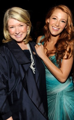 Rs 140729091043 - Martha Stewart And Blake Lively - 634x1024 Wallpaper