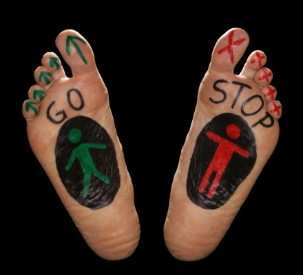 Wallpaper Foot - Love Couple Wallpaper Feet - 1080x1920 Wallpaper