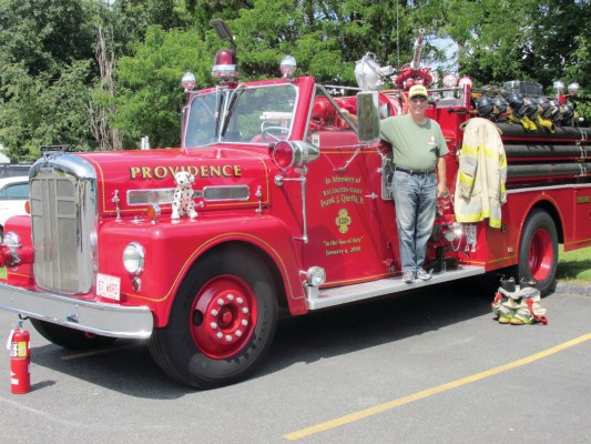 Early Maxim Fire Apparatus - 1400x1050 Wallpaper - teahub.io