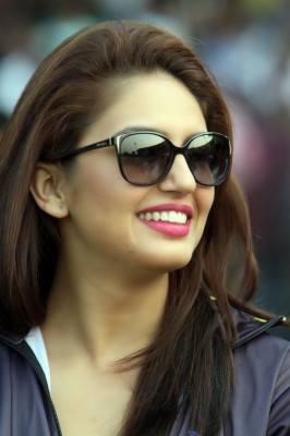 Huma Qureshi - Huma Qureshi Hot Photoshoot - 1024x768 Wallpaper - teahub.io