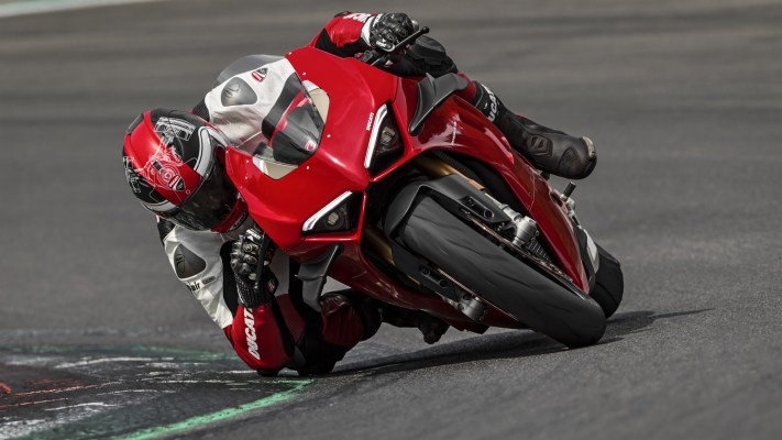 Ducati Panigale V4 Character Wallpaper Engine - Panigale V4 Wallpaper