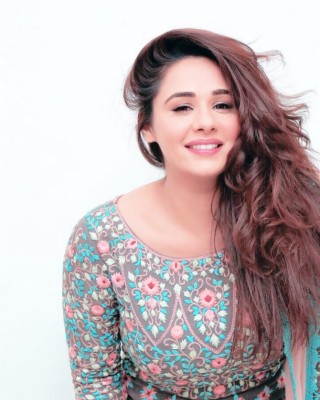 Tania Punjabi Actress Hd Wallpaper - Tania Punjabi Actress Hd