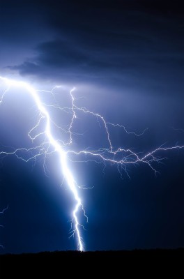 Photo Of Lightning, Bolt, Thunderstorm, Thunderbolt, - 910x1374 