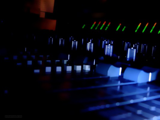 Dj Mixer Wallpaper - 1828x1064 Wallpaper - teahub.io