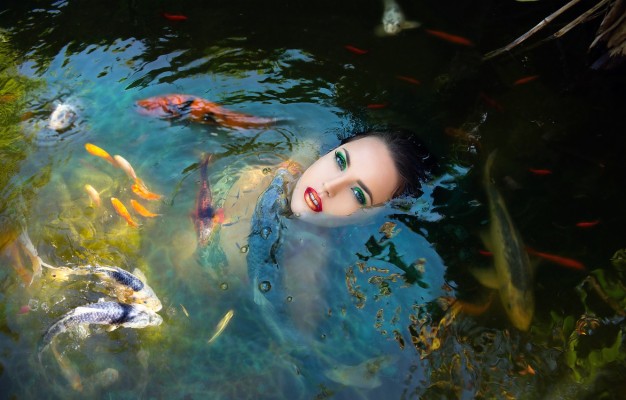 Photo Wallpaper Girl, Fish, In The Water, Fish Girl - Фото Девушки В ...