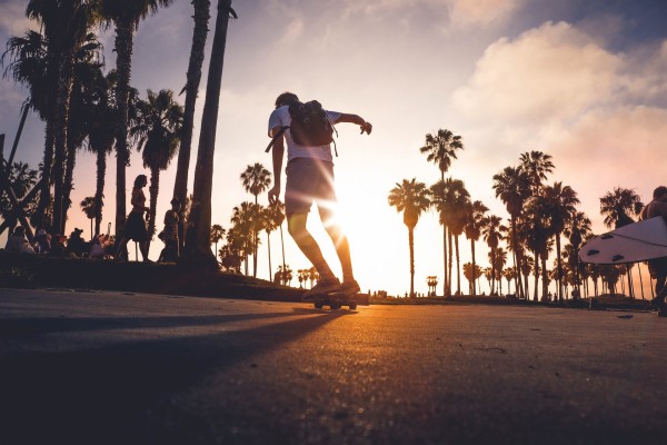 Wallpaper Skateboard, Legs, Sunset, Light - Skateboard Hd Wallpaper 4k