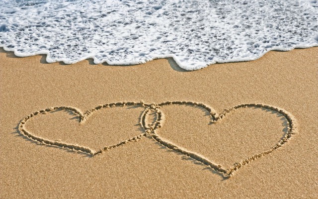 Hearts Beach Sand Seashore Ocean Desktop Sea Texture - Heart On Sand ...