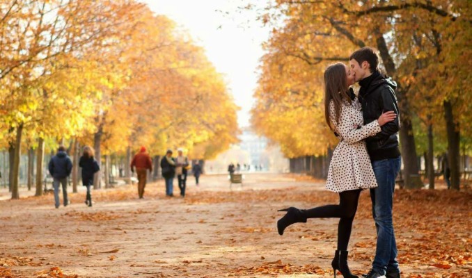 Romantic Love Hd Wallpapers For Mobile