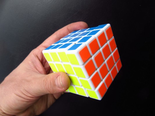 Rubik S Cube - Cubo Rubik En La Mano - 4311x3233 Wallpaper - teahub.io