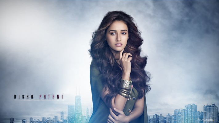 Disha Patani Hd Wallpaper Santabanta - Disha Patani Vs Shraddha Kapoor ...