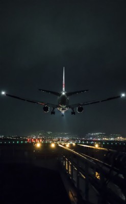 Landing Plane Night Airport - Aviones Fondo De Pantalla - 846x1367  Wallpaper - teahub.io
