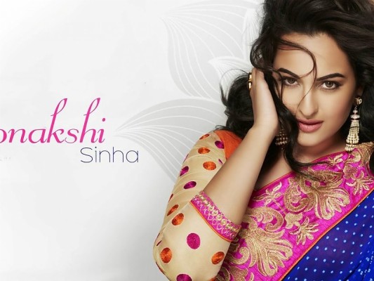 Hot And Sexy Look Of Sonakshi Sinha In Saree Hd Wallpapers Sonakshi Sinha Hd Sex 800x600