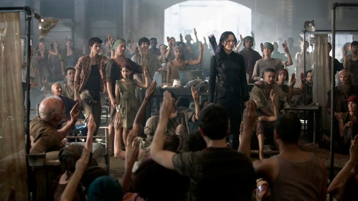 Hunger Games 3 Finger Salute 750x1334 Wallpaper