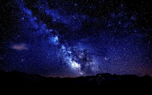 Milky Way Galaxy Visible In The Night Sky Data-src - Night Sky Mountain ...