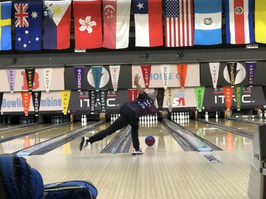 Ten-pin Bowling - 675x1200 Wallpaper - teahub.io