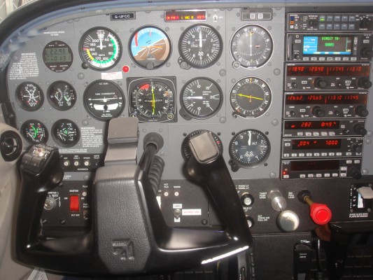 Cessna 172 Cockpit 800x600 Wallpaper Teahub Io