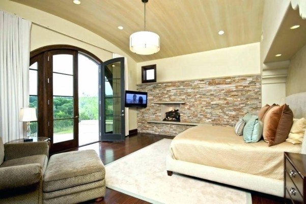 Large Master Bedroom Accent Wall Ideas - 687x1016 Wallpaper - teahub.io