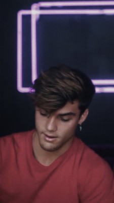 Grayson Dolan Haircut 2019 - 1242x2208 Wallpaper - teahub.io