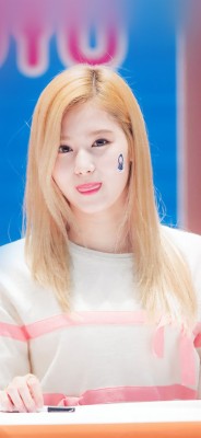 Twice Sana Wallpaper Iphone 640x1136 Wallpaper Teahub Io