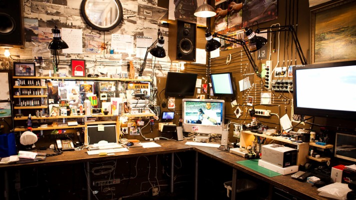Casey Neistat Studio - 1024x576 Wallpaper - teahub.io