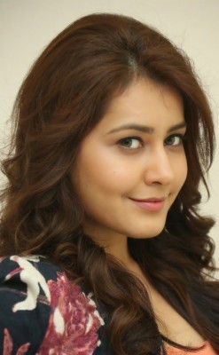 Rashi Khanna - 561x905 Wallpaper - teahub.io