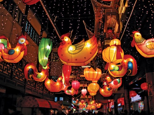 Lantern Festival - Mexican Christmas Paper Lanterns - 1600x1200 ...