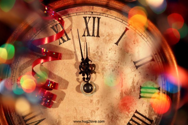 New Year Clock Midnight Champagne Splash Celebration - New Year 2020