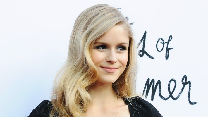 Erin Moriarty age, Birthday, Height, Net Worth, Family, - Erin Moriarty