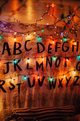 Stranger Things Christmas Lights - 1920x1440 Wallpaper - teahub.io