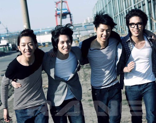 Cnblue Wallpaper 1476x2622 Wallpaper Teahub Io