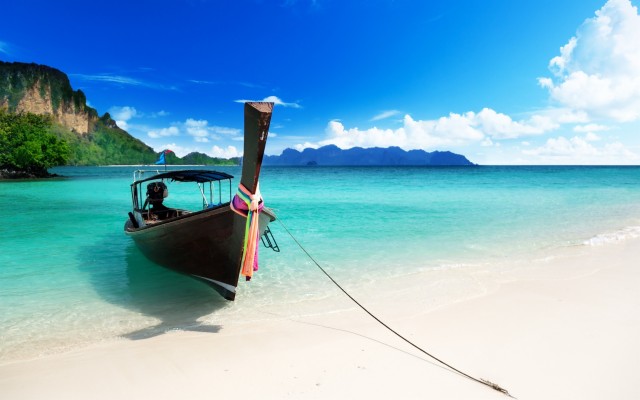 Boat Ocean Wallpapers Hd Desktop - Beach 1080p - 2560x1600 Wallpaper -  