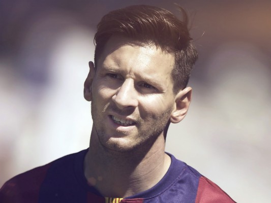 Lionel Messi 2015 Barca Hair Style 4k Wallpaper - Standard Hairstyle -  1152x864 Wallpaper 