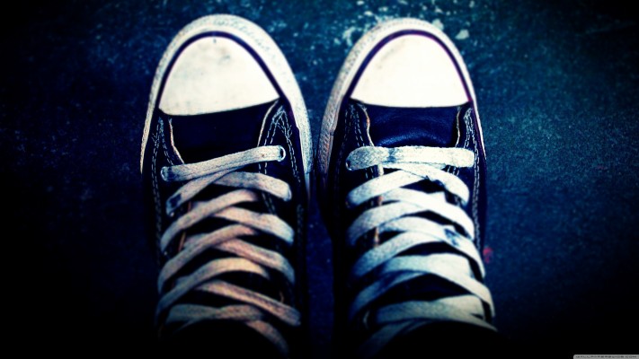 converse alone wallpaper