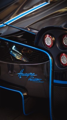 Download Wallpaper Pagani Huayra Roadster, Hd, 4k Images - 4k Pagani ...