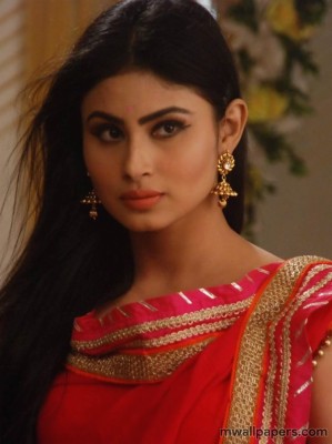 Mouni Roy Hot Hd Photos & Wallpapers - Comedy Actors In Bollywood ...